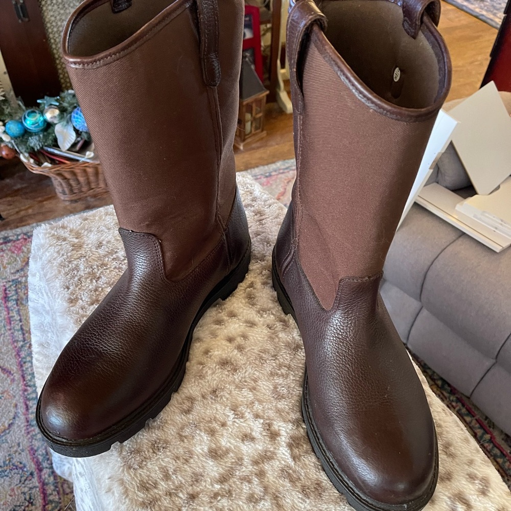 Sz 12 MEN’S Like new Georgia Boots,leather/weather proof canvas steel toe boots